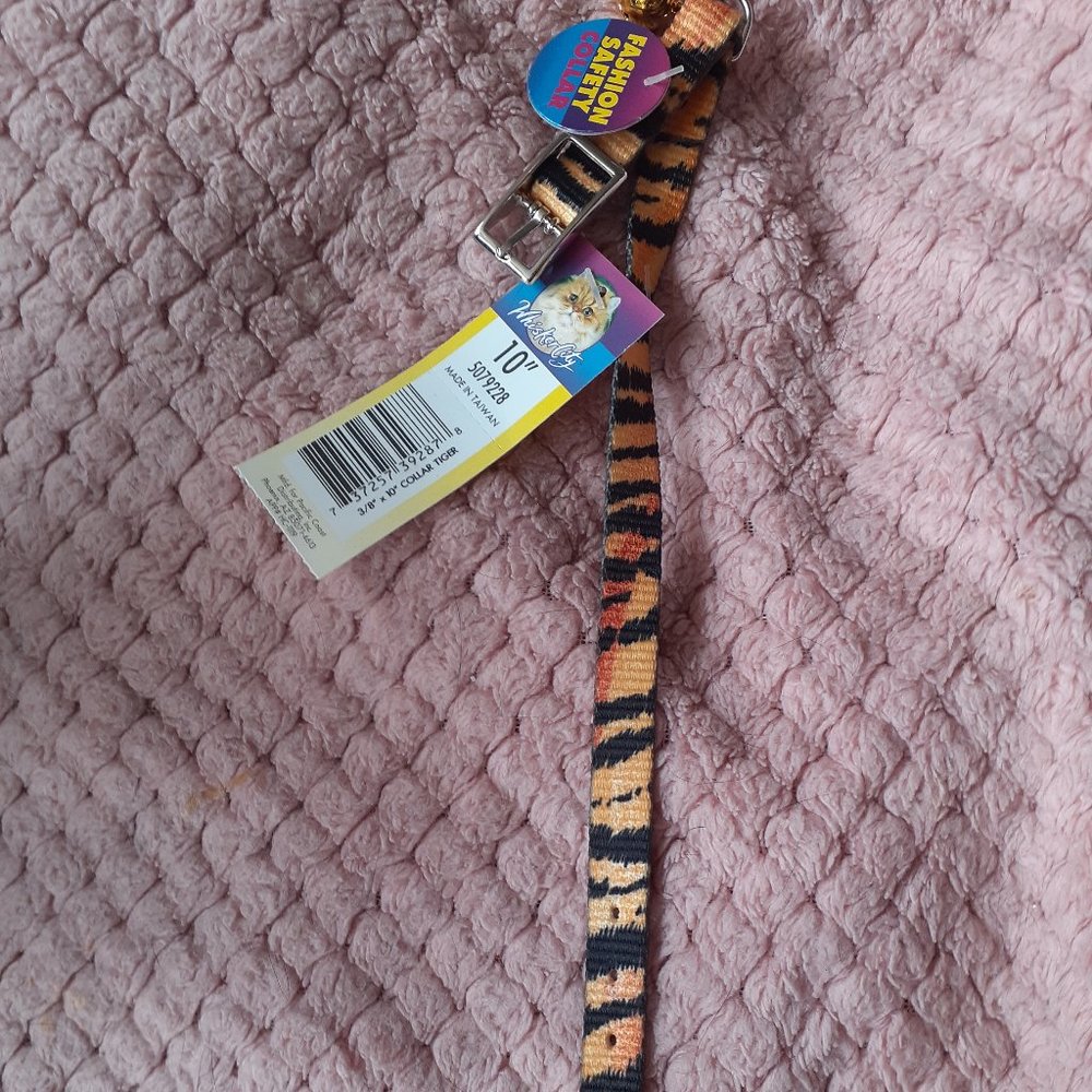 Brand New Cat Collar- 10"
